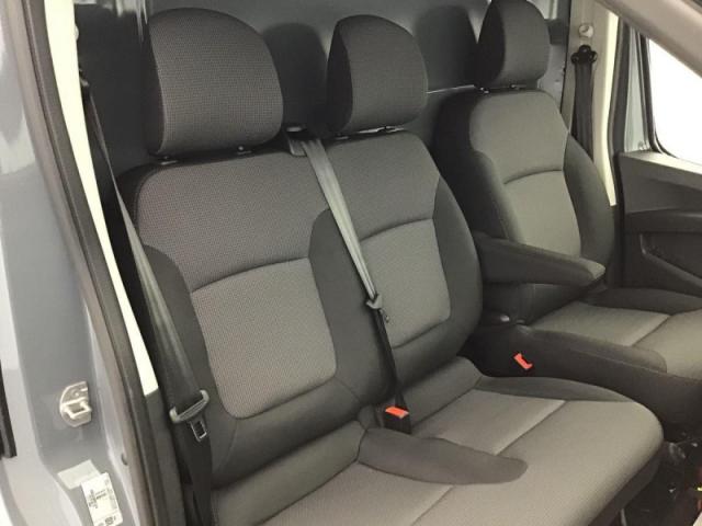 Renault Trafic image 6