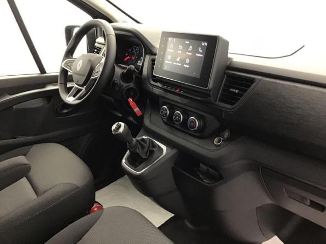 Renault Trafic image 1
