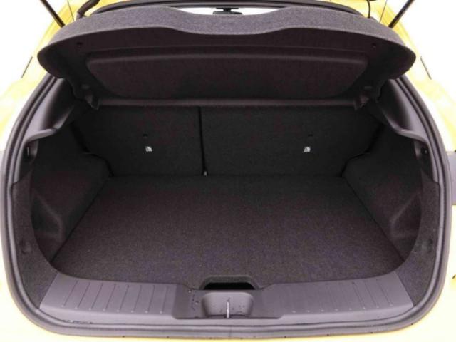 Nissan Juke image 7