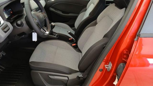 Renault Clio image 1