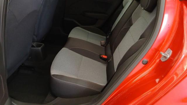 Renault Clio image 8
