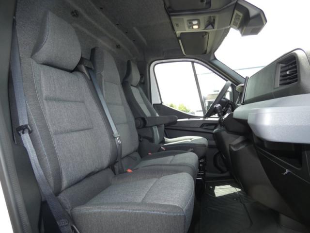 Renault Master image 1