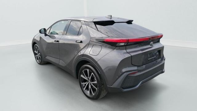 Toyota C-Hr image 2
