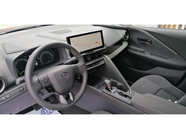 Toyota C-Hr image 9