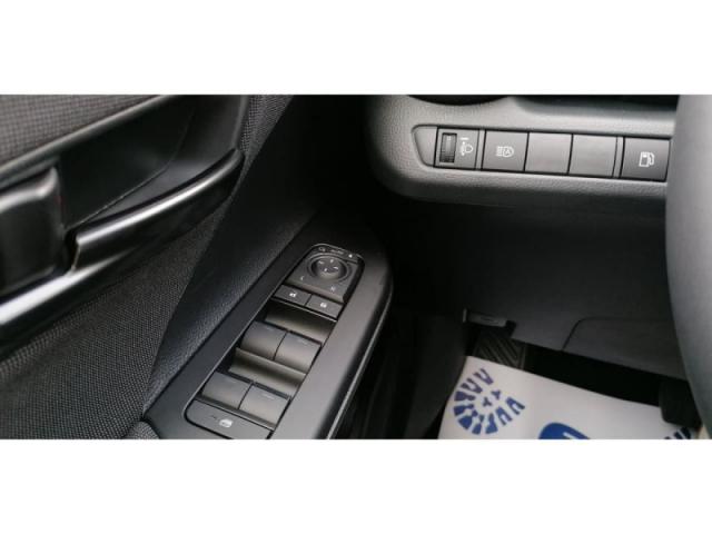 Toyota C-Hr image 3
