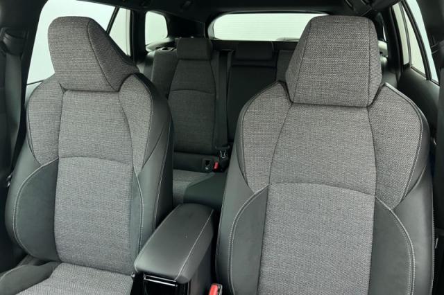 Toyota Corolla Touring Sports image 8