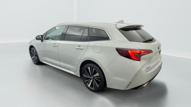 Toyota Corolla Touring Sports image 3