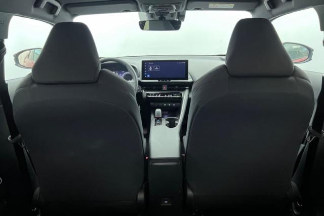 Toyota C-Hr image 8