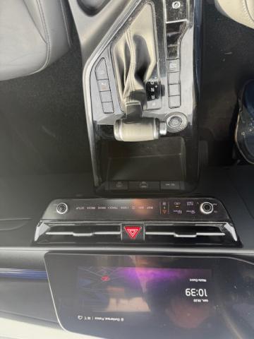 Kia Niro image 4