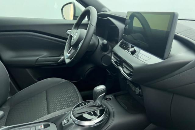 Nissan Juke image 4