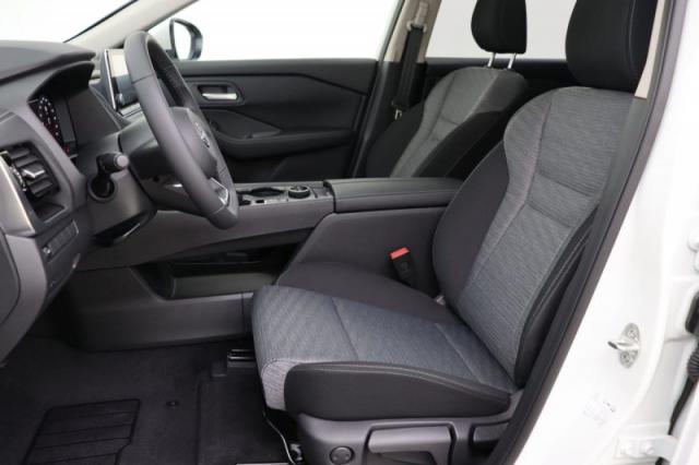 Nissan X-Trail image 2