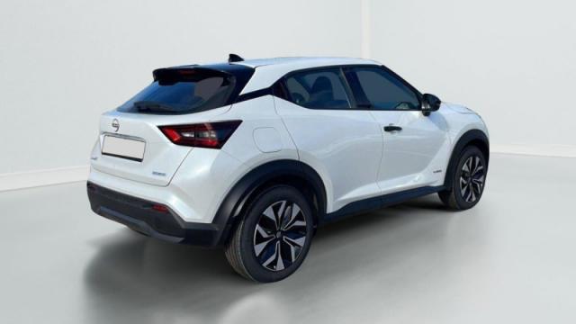 Nissan Juke image 2