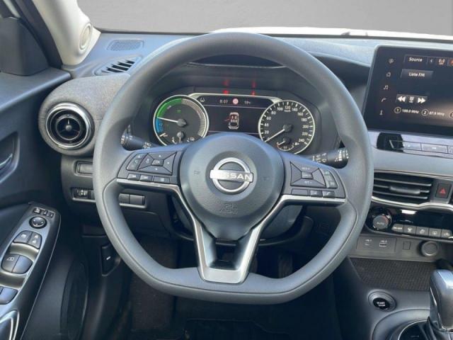 Nissan Juke image 9