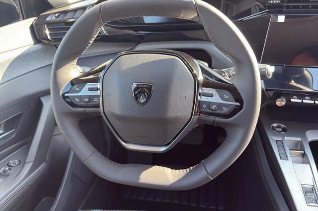 Peugeot 308 image 2
