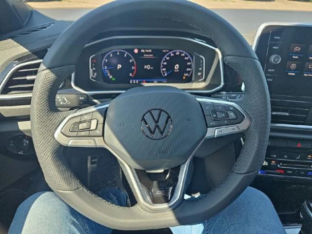 Volkswagen T-Roc image 5