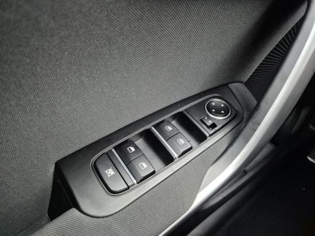 Kia Ceed image 1
