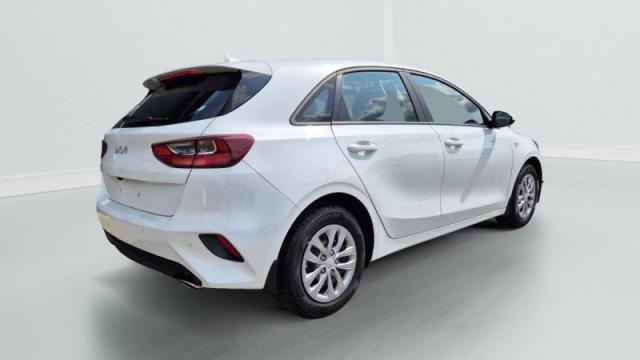 Kia Ceed image 8