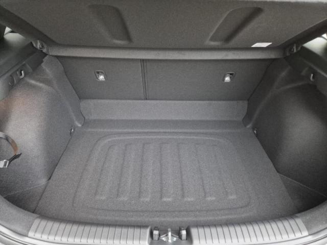 Kia Ceed image 9