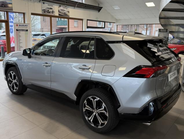 Suzuki Across image 8