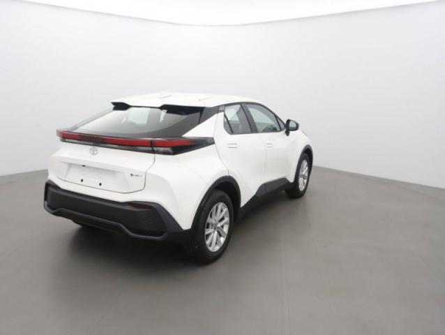 Toyota C-Hr image 6
