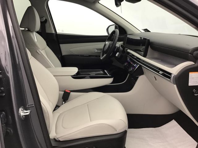 Hyundai Tucson image 3