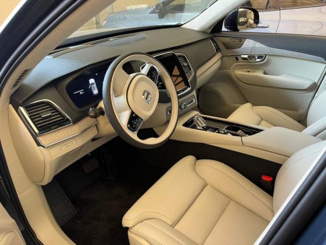 Volvo Xc90 image 4
