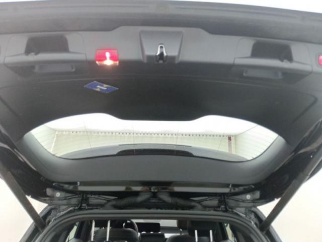 Mercedes Benz Glb image 5