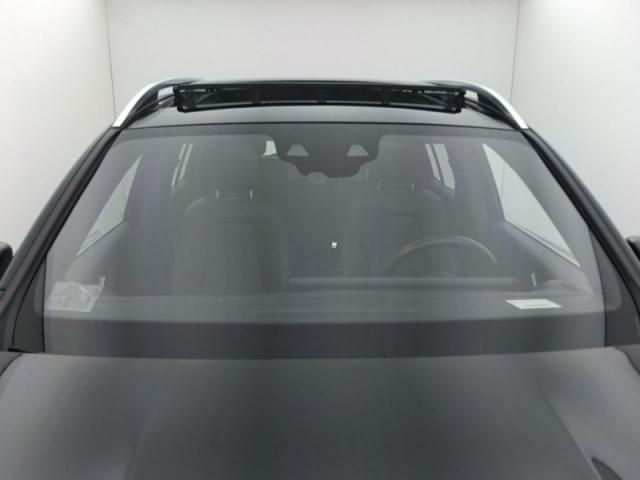 Mercedes Benz Glb image 6