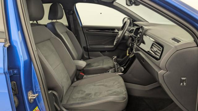 Volkswagen T-Roc image 7