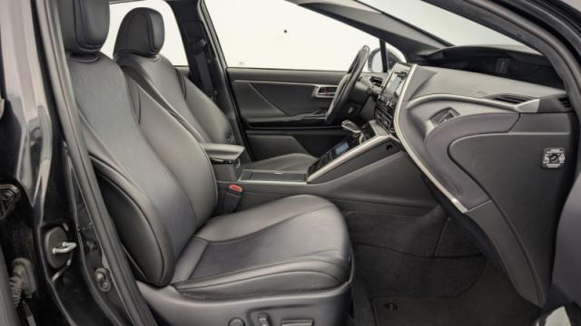 Toyota Mirai image 5