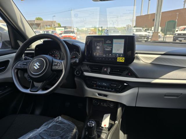 Suzuki Swift image 2