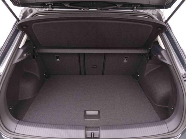 Volkswagen T-Roc image 6