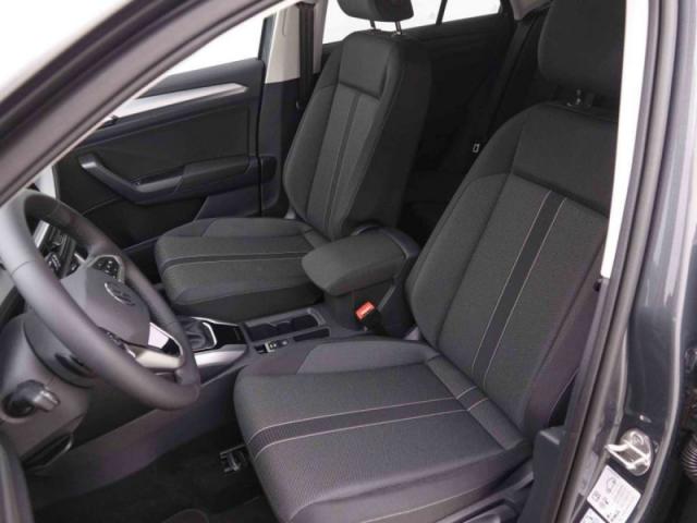 Volkswagen T-Roc image 8