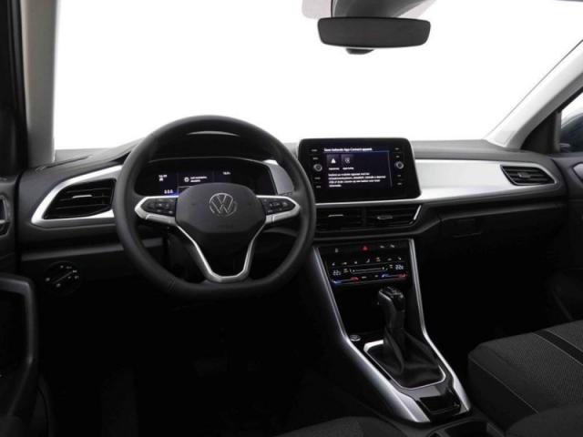 Volkswagen T-Roc image 5