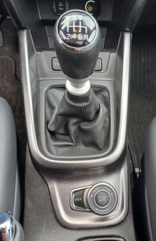 Suzuki Vitara image 8