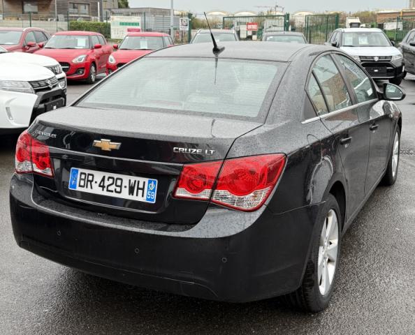 Chevrolet Cruze image 5