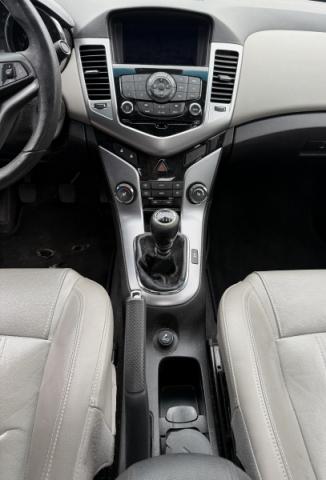 Chevrolet Cruze image 6