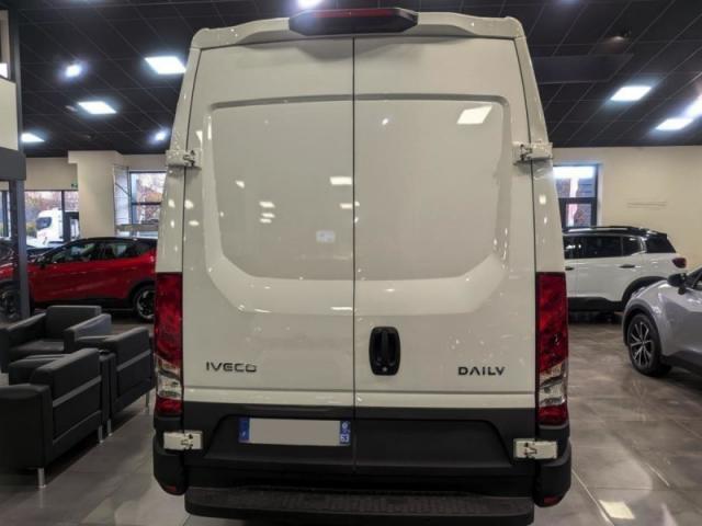 Iveco Daily image 5