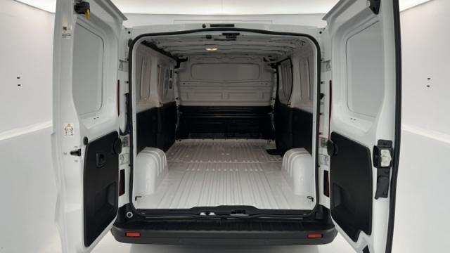 Renault Trafic image 3