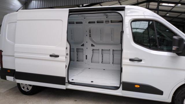 Renault Master image 6