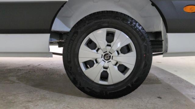 Renault Master image 9