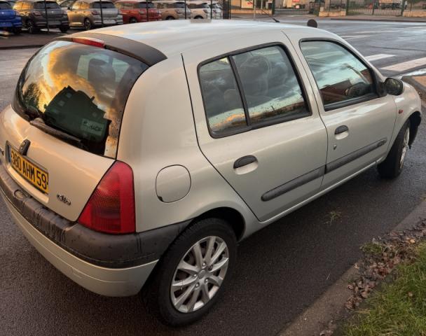 Renault Clio image 3