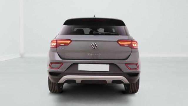 Volkswagen T-Roc image 9