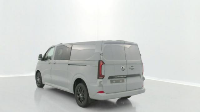 Volkswagen Transporter image 2