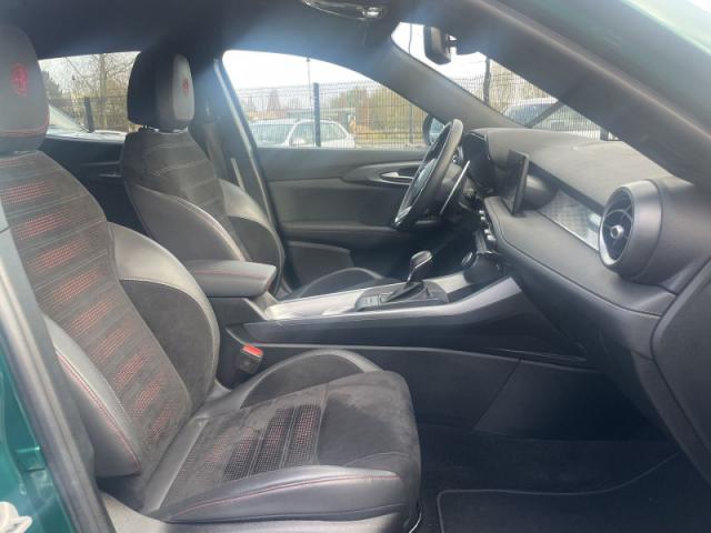 Alfa Romeo Tonale image 8