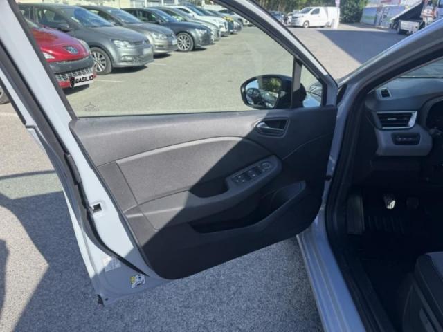 Renault Clio image 2