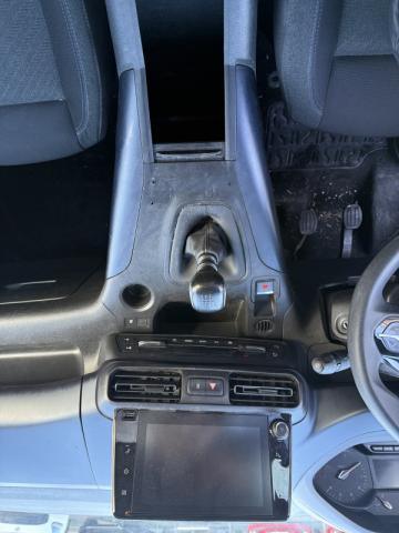 Peugeot Rifter image 6