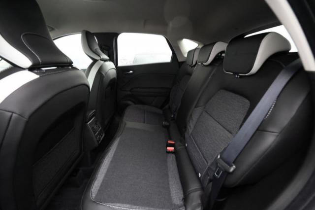 Mitsubishi Asx image 2