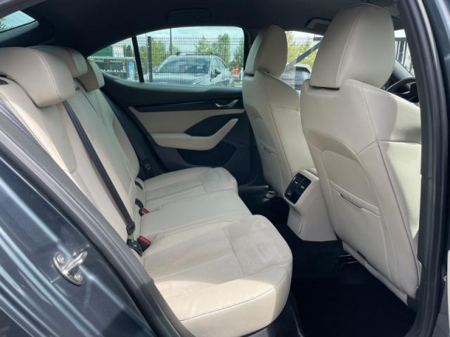 Skoda Octavia image 9