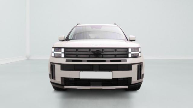 Hyundai Santa Fe image 6